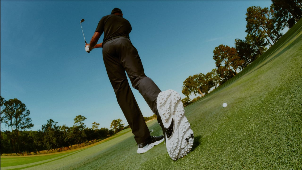 Under Armour stellt den neuen Halo Tour SL Golfschuh vor. (Foto: Under Armour)