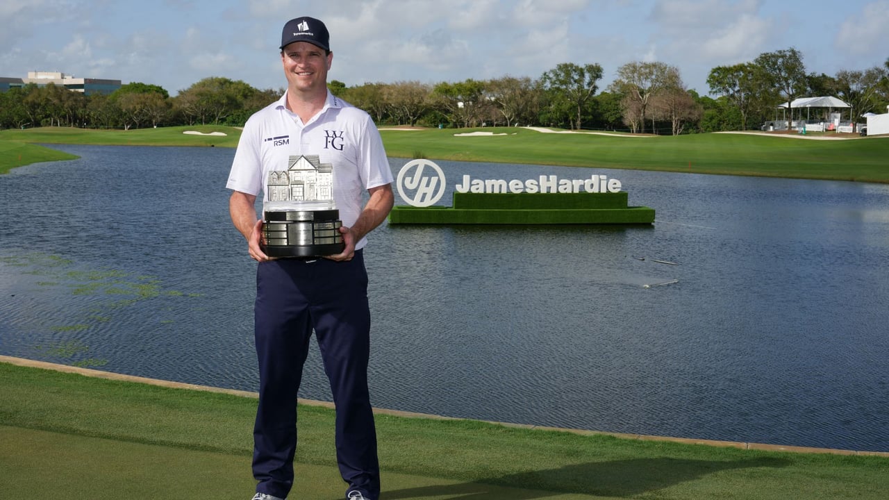 Zach Johnson feiert bei seinem Champions Tour Debüt den Sieg bei der James Hardie Pro Football Hall of Fame Invitational. (Foto: Getty)