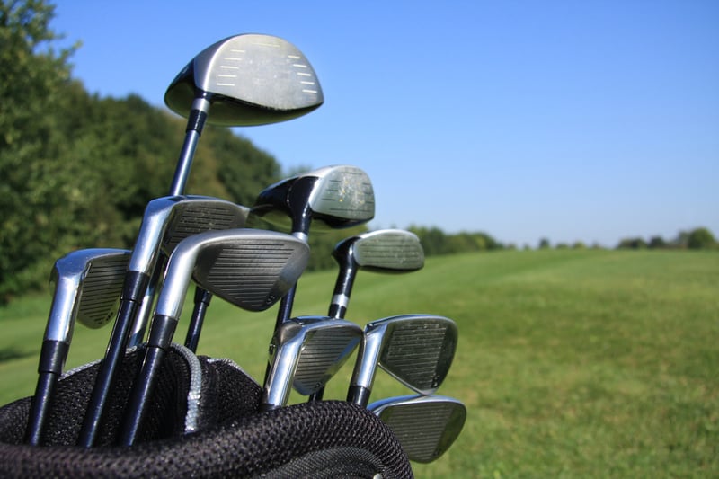 Golfausrüstung für Anfänger: Was müssen Einsteiger beachten?