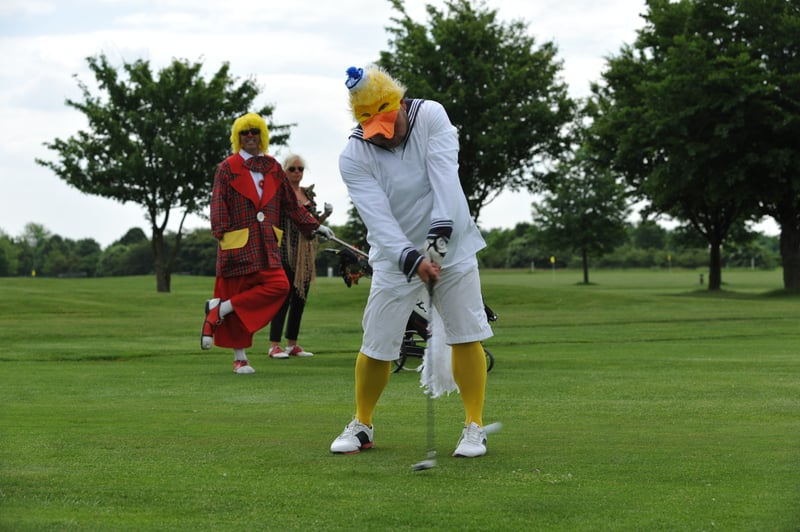 Jeckes Treiben im Golfclub Am Alten Fliess