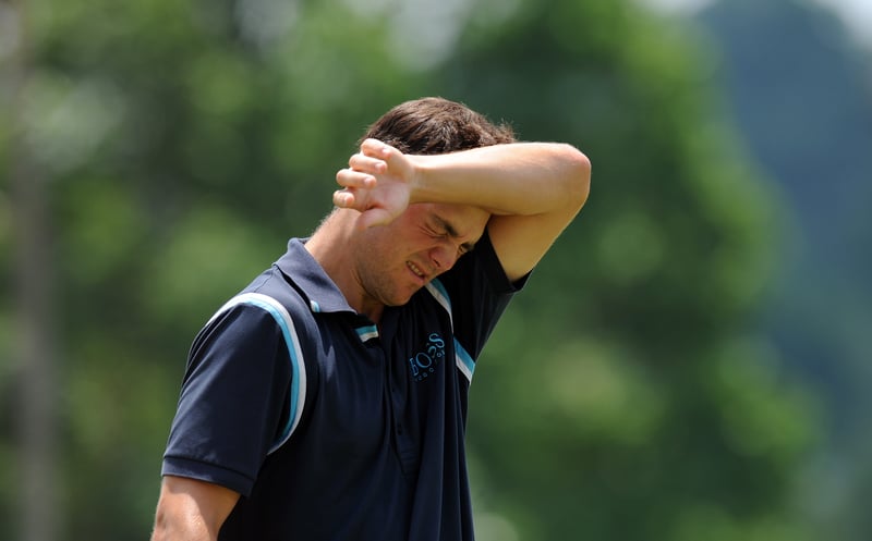 Kaymer sieben über Par – Marcel Siem Even