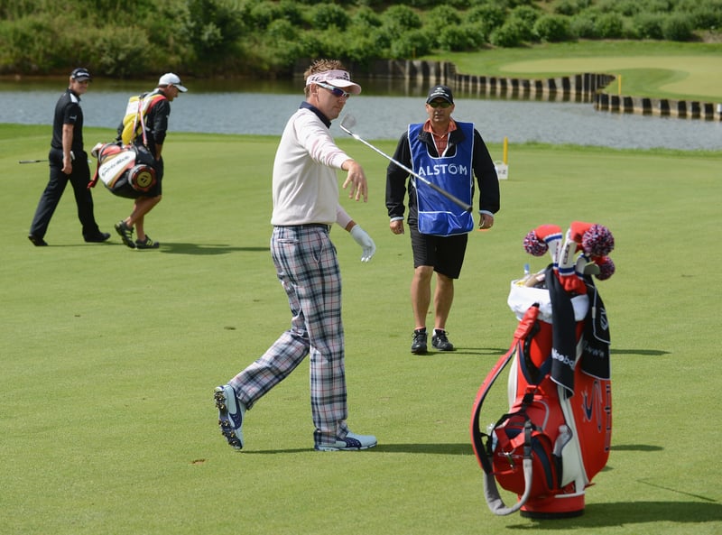 Ian Poulter und World Trick Shot Champion Geoff Swain