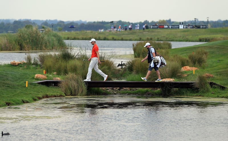 Martin Kaymer und Craig Conelly auf der Brücke bei der SA Open