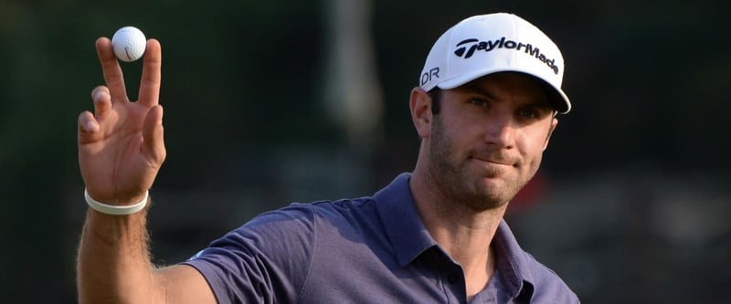 Dustin Johnson geht mit Platzrekord in Front bei der WGC HSBC Champions, Kaymer hält den Schaden auf der Back Nine in Grenzen.