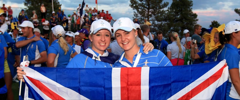 Charley Hull und Jodi Ewart beim Solheim Cup 2013.