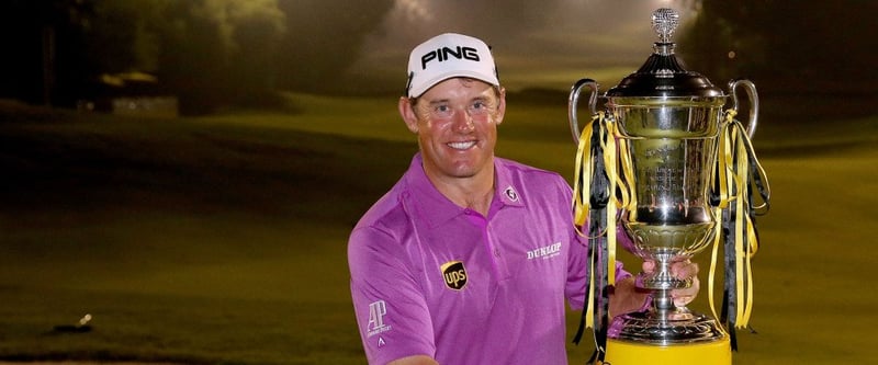 Lee Westwood sicherte sich nach überlegener Leistung den Sieg bei der Maybank Malaysian Open.