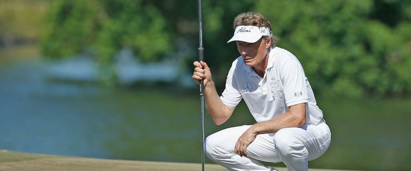 Bernhard Langer gönnte sich in der ersten Hälfte der Regions Tradition eine kleine Pause, aber Runde drei wird wieder angegriffen. (Foto: Getty)