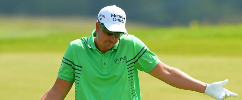 Er weiß selber nicht, wie genau das abgelaufen ist - auf jeden Fall ist Henrik Stenson nach seiner 64 am Moving Day in geteilter Führung. (Foto: Getty)