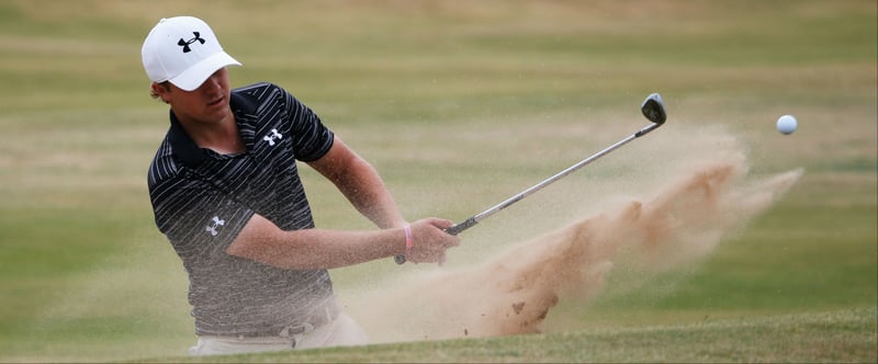 Jordan Spieth gelang eine exakte Kopie seines Bunkerschlags von der John Deere Classic 2013.