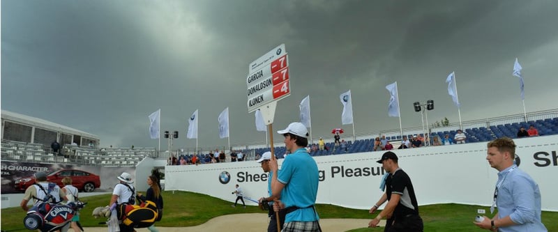 Eine Unwetterwarnung zwingt die Veranstalter der BMW International Open zu einem veränderten Zeitplan für den Finaltag.