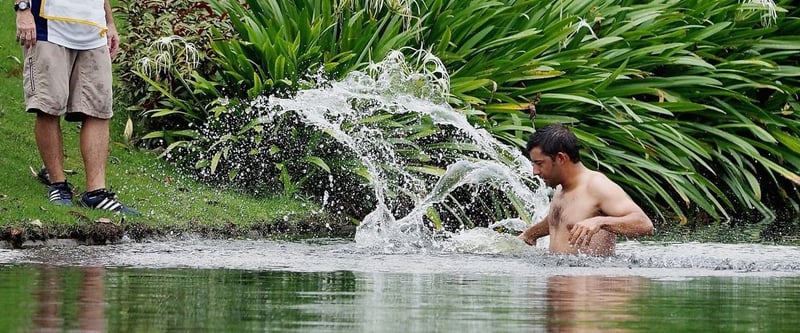 Schlag aus einem Wasserhindernis? Lieber nicht!