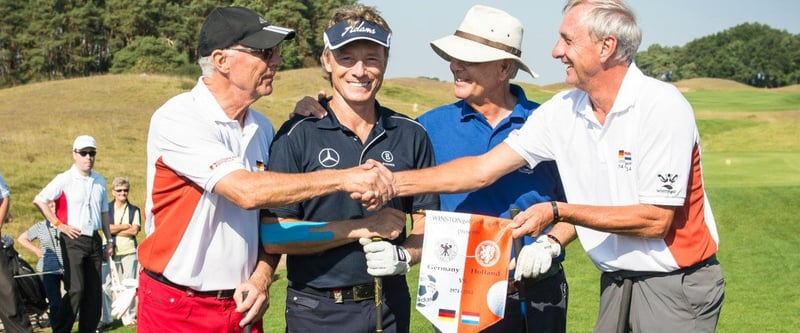 Franz Beckenbauer, Bernhard Langer und Johan Cruyff golfen gemeinsam in einer Neuauflage des Fußball-WM-Finals von 1974.