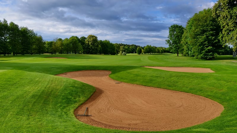 Ob es der Golfclub Wörthsee in den Golfkalender 2015 schafft liegt ganz allein in ihrer Hand. (Foto: Frank Föhlinger)