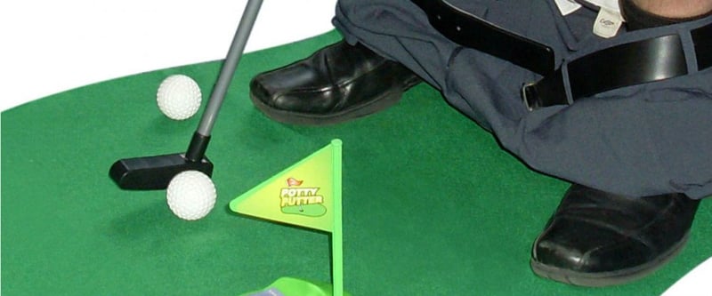 Das ultimative Golfset für die Toilette und ein ideales Weihnachtsgeschenk.