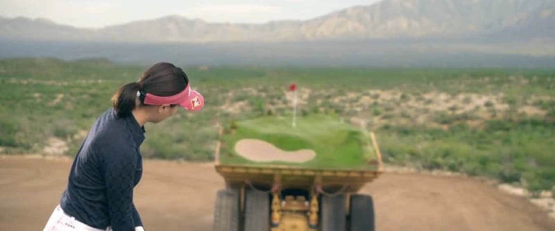 Caterpillar will mit einem Golfwerbespot die neuen Modelle des Herstellers präsentieren. (Foto: Youtube)