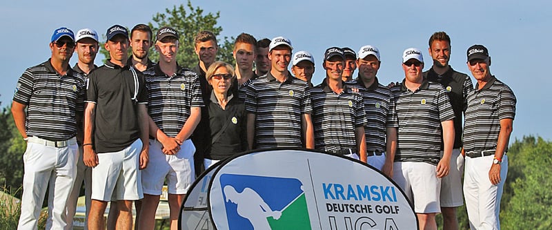 Der Frankfurter Golfclub feierte am fünften Spieltag im Golfclub Hösel den Sieg und den Klassenerhalt.