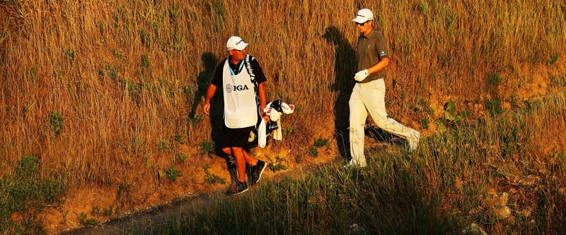 Justin Rose und sien Caddie in der dritten Runde der PGA Championship. (Foto: Getty)