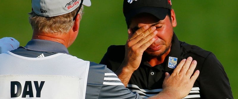 Colin Swatton (l.) ist für Jason Day mehr als nur der Caddie an der Tasche des frisch gebackenen Majorsiegers.