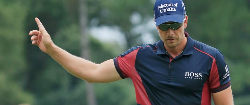 Henrik Stenson fand am besten ins FedExCup-Finale und führt das Feld nach der ersten Runde souverän an.