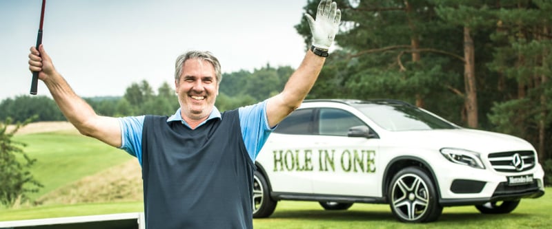 Hobby-Golfer schlägt Ass und gewinnt Sportwagen