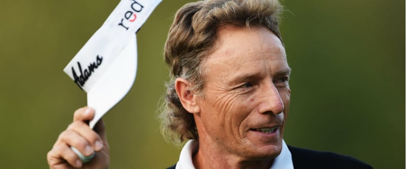 Auf dem Weg zur Dreistelligkeit: Bernhard Langer zeigt seinen jungen Kollegen, wie man sich auch im fortgeschrittenen Golf-Alter an die Spitze spielt. (Foto: Getty)