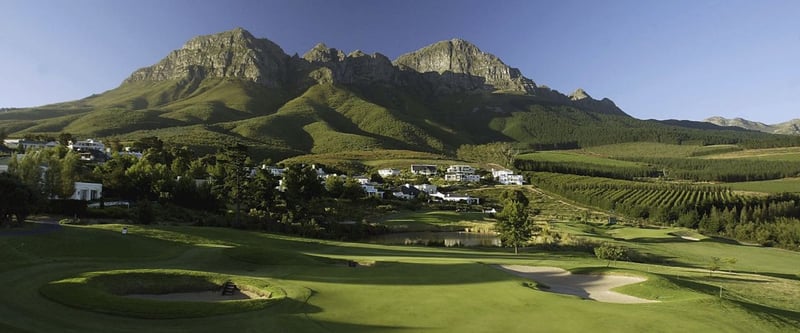 Der Erinvale Golf Club mit Blick auf den Helderberg bei Kapstadt. (Foto: Getty)