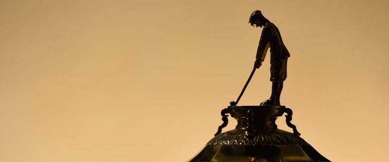 Der Ryder Cup in Nahaufnahme mit der Figur des Abe Mitchell. (Foto:Getty)