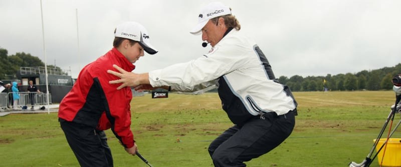 Von Bernhard Langer können sicher nicht nur junge Golfer etwas lernen. (Foto: Getty)