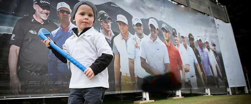 Sevie Trowlen mit seinen Vorbildern im Rücken. (Foto: Facebook/Sevie Trowlen Golfer)