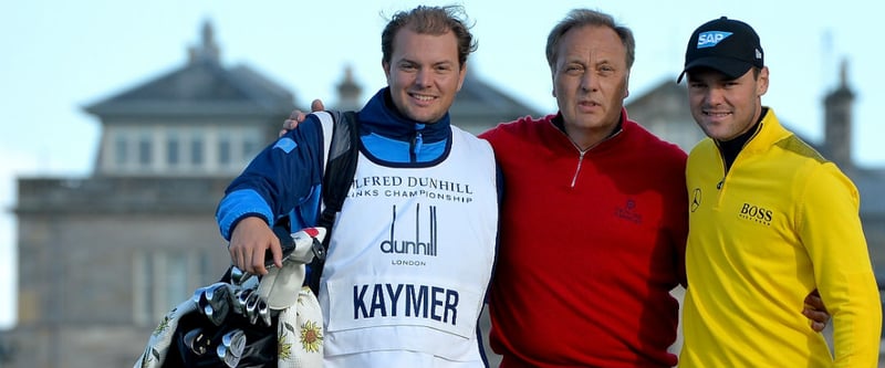 Mit der Familie bei der Alfred Dunhill Links Championship: Martin Kaymer (rechts) und sein Bruder Philip (links) nehmen ihren Vater in die Mitte. (Foto: Getty)