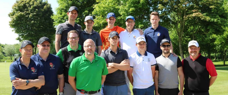 Im GC Hummelbachaue hat es der Belgier Thomas Pieters mit sechs Golf Post Lesern samt Caddie aufgenommen. Der Callaway Jailbreak-Moment im Mai. (Foto: Golf Post)