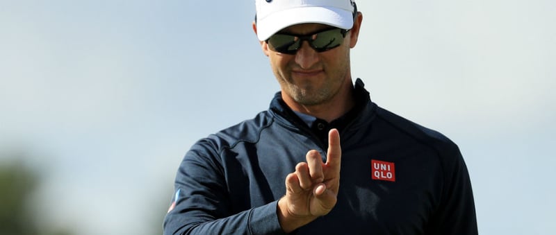 Adam Scott greift vor dem Putten auf das Aim-Point-Verfahren zurück. (Foto: Getty)