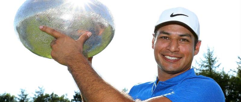 Julian Suri strahlt mit seinem Pokal um die Wette nach seinem Sieg bei der Made in Denmark 2017. (Foto: Getty)