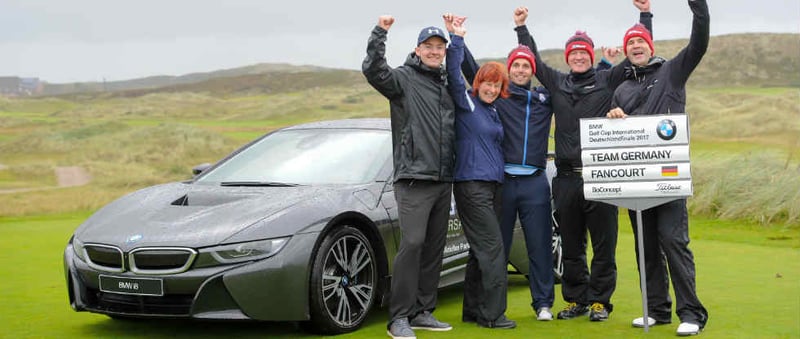Die glücklichen Gewinner beim Deutschlandfinale des BMW Golf Cup International auf Sylt. (Foto: BMW Presse - und Öffentlichkeitsarbeit)
