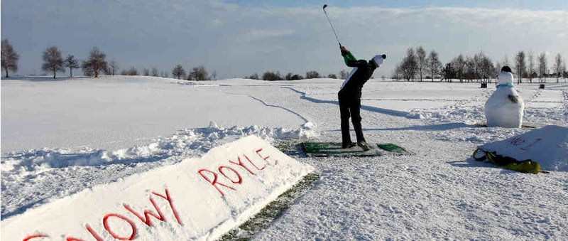 Golfen kann man zu jeder Jahreszeit und vor allem bei jedem Wetter. Doch wie weit gehen Golfer wirklich? (Foto: Getty)