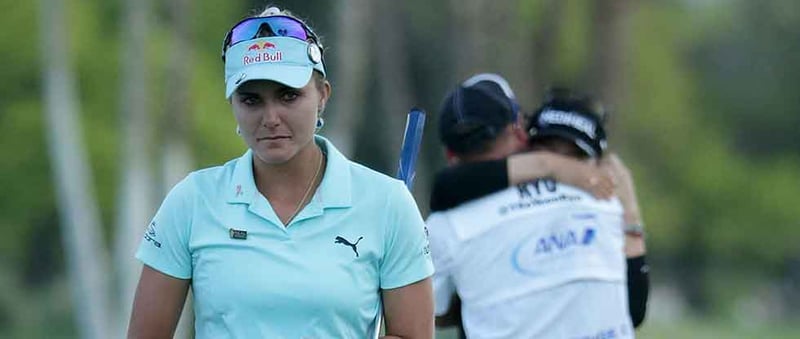 Lexi Thompson verlässt nach der Niederlage im Stechen bei der ANA Inspiration das 18 Grün. (Foto: Getty)