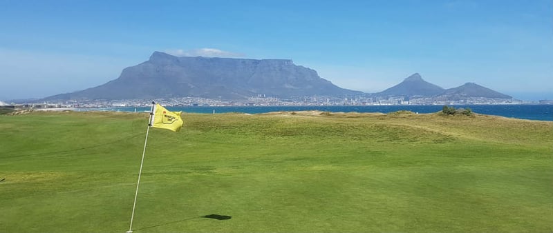 Blick vom Milnerton Golf Club auf Kapstadt. (Foto: Kai Wunner)