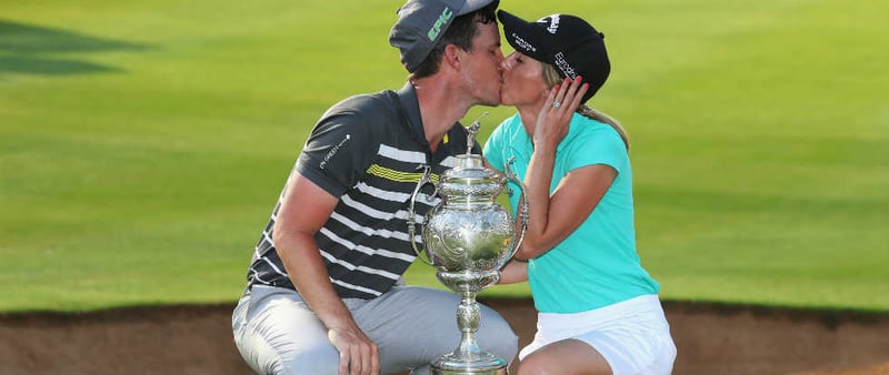 Chris Paisley mit seiner Frau, die bei der South African Open als Caddie an seiner Seite war. (Foto: Getty)
