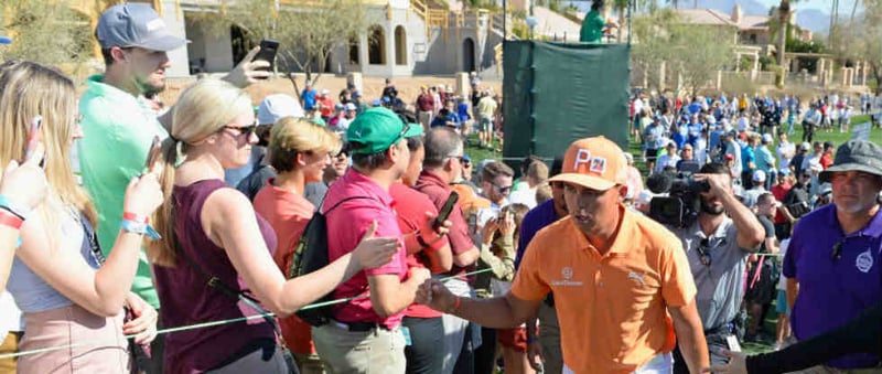 Rickie Fowler konnte zwar nicht siegen, eroberte die Herzen der Fans bei der Waste Management Phoenix Open aber im Sturm. (Foto: Getty)