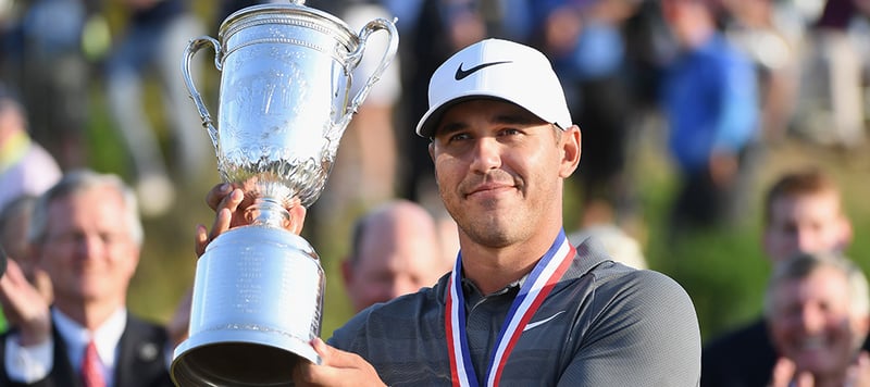 Brooks Koepka verteidigt den Titel bei der US Open 2018 und lässt Tommy Fleetwood trotz Rekordrunde hinter sich. (Foto: Getty)