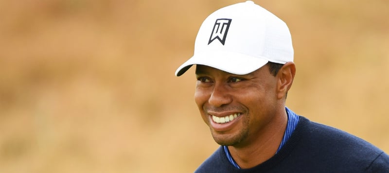 Ein glücklicher Tiger Woods ist wieder in den Top 50 der Golf-Weltrangliste zu finden. (Foto: Getty)