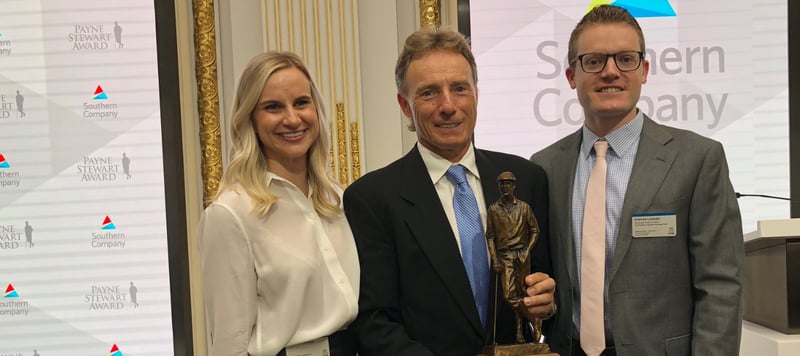 Bernhard Langer erhält den Payne Stewart Award 2018 der PGA Tour