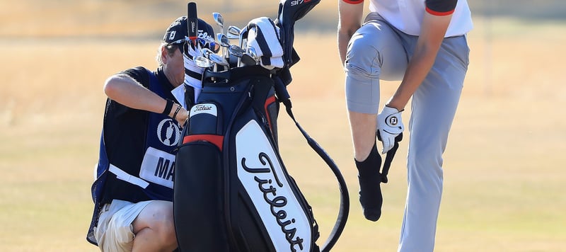 Golf Kleiderordnung Dresscode Etikette englischer Golfclub verbietet Golfer schwarze Socken
