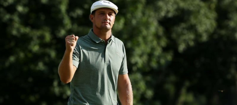 Bryson DeChambeau brilliert das Feld der Nothern Trust und übernimmt die Spitze des ersten FedExCup Playoffs. (Foto: Getty)