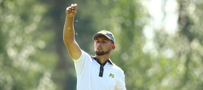 Ein zu früh geharkter Bunker kostet Gian-Marco Petrozzi, die Chance auf die Final Stage der Qualifying School der European Tour. (Foto: Twitter / @Golf2Win)