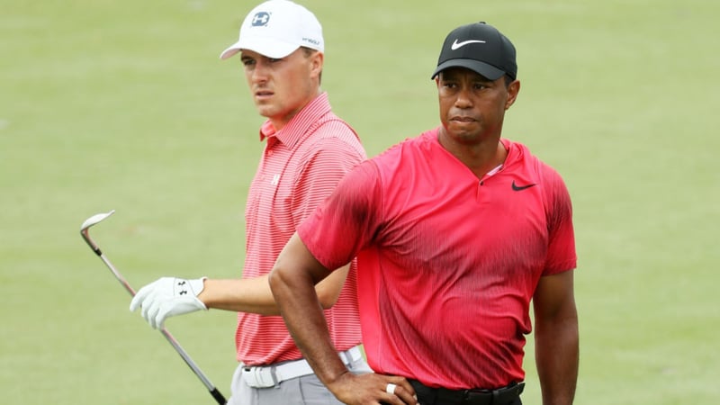 Tiger Woods (re.) und Jordan Spieth (li.) gehören zweifelsohne zu den Bestverdienern auf der PGA Tour. (Foto: Getty)