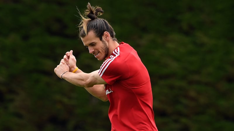 Gareth Bale geht auch auf dem Fußballplatz gern seinen Schwung durch. (Foto: Getty)
