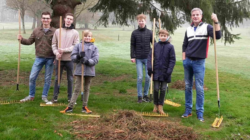 Die fleißigen Helfer des Lippischer GC. Sie alle haben fleißig mitgeholfen. (Bildquelle: Lippischer GC)