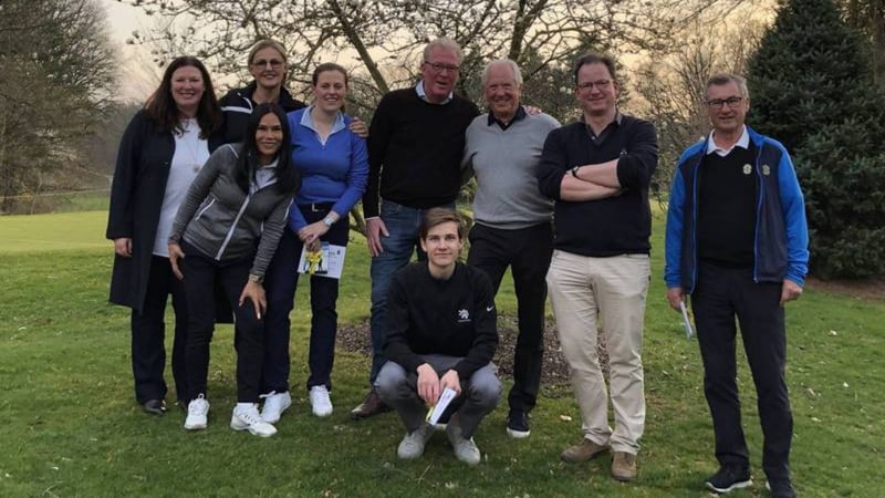 Die Golfsaison 2019 wurde, im Frankfurter Golfclub, mit einem Angolfen gebührend eingeleitet. (Bildquelle: Frankfurter Golfclub)