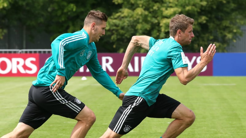 Thomas Müller und Niklas Süle vom FC Bayern München sind dicke Golf-Buddys. (Foto: Getty)